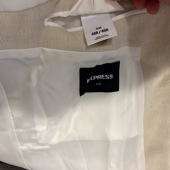 Suit jacket. Like new. - Picture 2 of 3